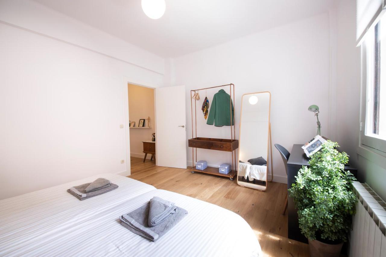 Casa Playa Zurriola-Aviso-Obras En La Fachada Del Patio Hasta Mayo O Junio-No Ha Habido Quejas Por El Ruido-Precio Bajo- House Playa Zurriola-Warning-Works On The Facade Of The Patio Until May Or June-There Have Been No Noise Complaints- Low Price Saint-Sébastien Extérieur photo